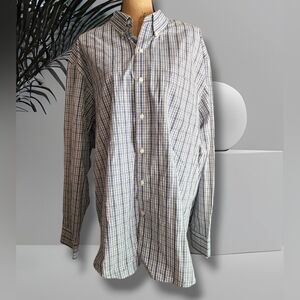 Izod Men's Casual Button Down Shirt. Size XL. NWT